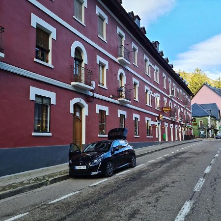 Espectacular Apartamento Reformado En Edificio Historico, Con Wifi Canfranc Zewnętrze zdjęcie