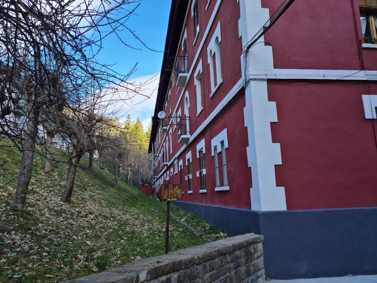 Espectacular Apartamento Reformado En Edificio Historico, Con Wifi Canfranc Zewnętrze zdjęcie