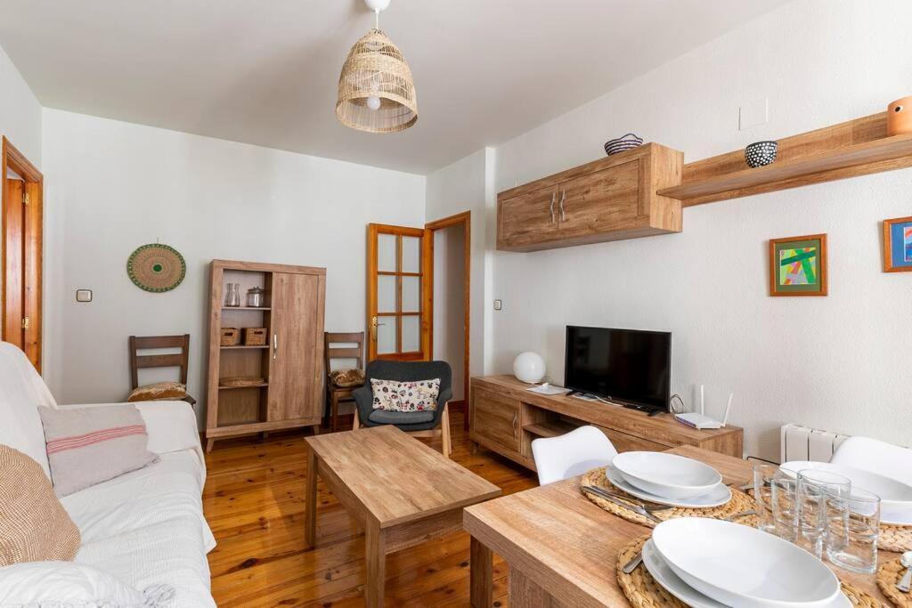 Espectacular Apartamento Reformado En Edificio Historico, Con Wifi Canfranc Zewnętrze zdjęcie